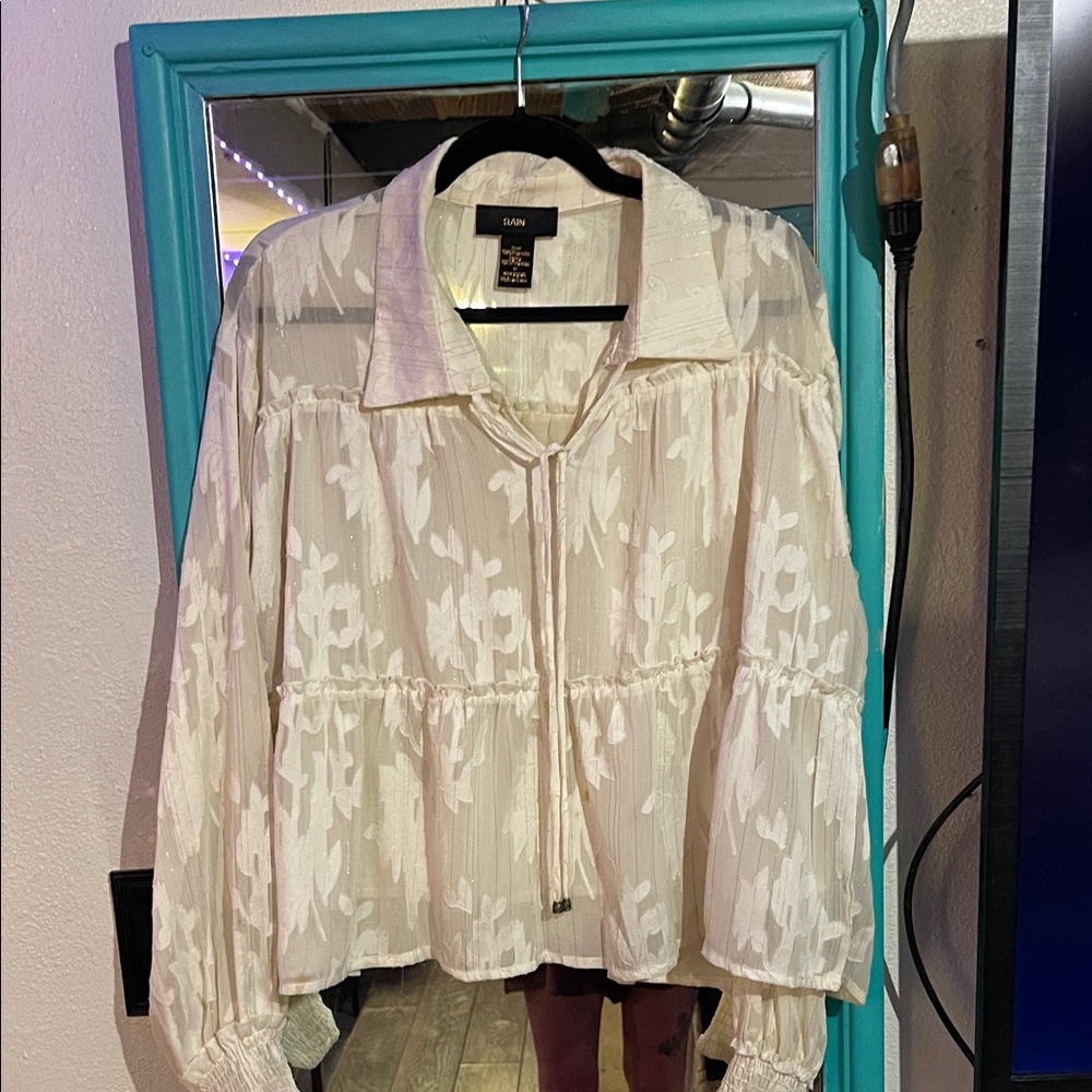Elegant Cream Floral Blouse